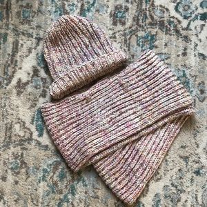 Knit hat and scarf
